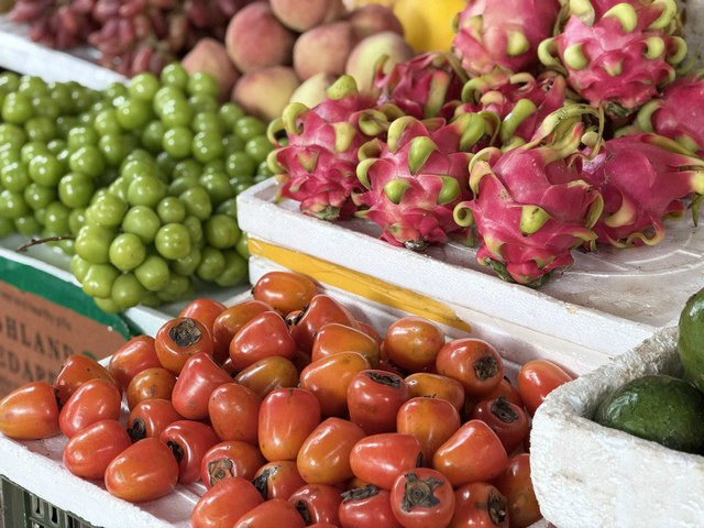 Những loại hồng n&agrave;o của Việt Nam đang được người ti&ecirc;u d&ugrave;ng ưa chuộng tr&ecirc;n thị trường? - Ảnh 1.
