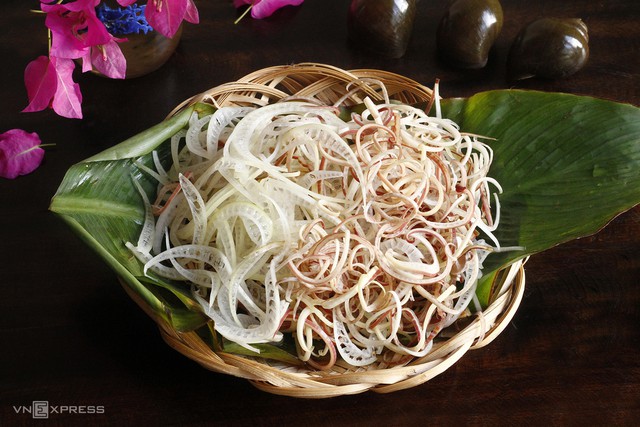 Học Diệp L&acirc;m Anh c&aacute;ch nấu b&uacute;n ốc chuẩn vị H&agrave; Nội thơm ngon tại nh&agrave; - Ảnh 8.