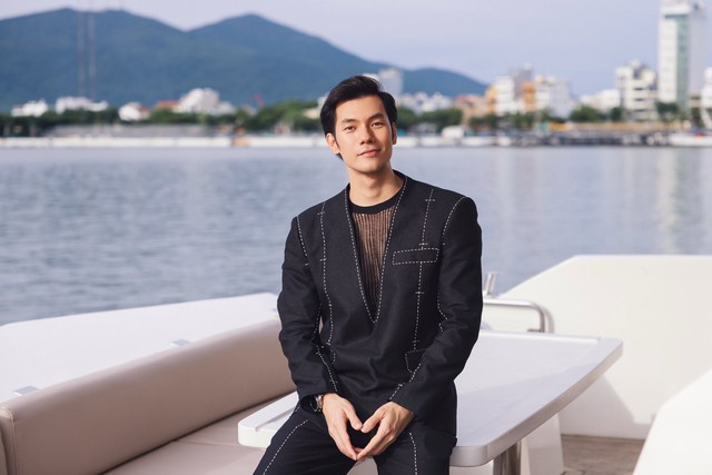 Nhan Phúc Vinh đóng vai 'xạ thủ' trong phim điện ảnh 'Viên đạn cuối cùng' - Ảnh 3.