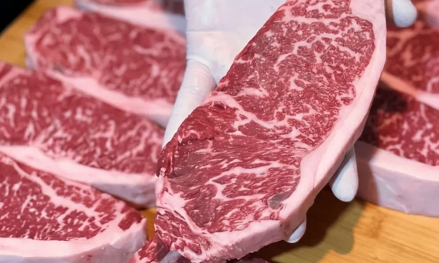 Cách chọn thịt bò bít tết chuẩn đét qua vân mỡ để món ăn thêm ngon - Ảnh 5.