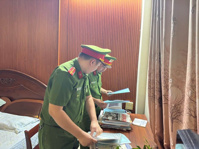 Vụ B&iacute; thư, Chủ tịch x&atilde; ở Ph&uacute; Thọ bị bắt: Khởi tố th&ecirc;m người li&ecirc;n quan - Ảnh 2.