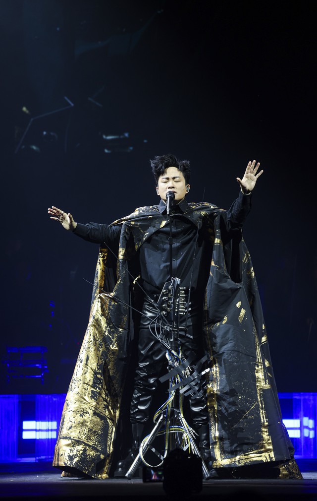 8.000 v&eacute; concert T&ugrave;ng Dương hết sạch sau một giờ mở b&aacute;n - Ảnh 3.