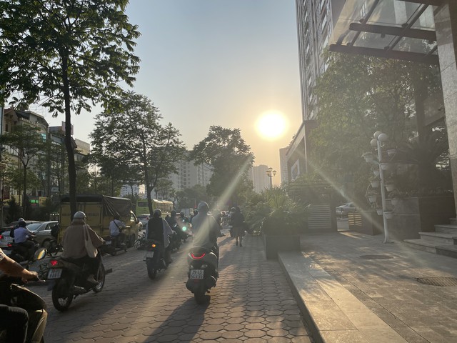 H&agrave; Nội v&agrave; miền Bắc c&oacute; sự thay đổi h&igrave;nh th&aacute;i thời tiết trong ng&agrave;y h&ocirc;m nay - Ảnh 1.