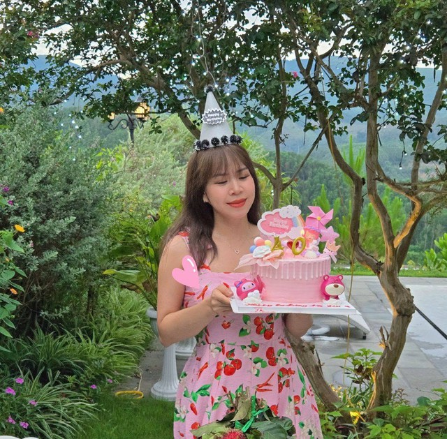 Vợ Mạnh Trường khoe được chồng khen trắng và thơm - Ảnh 4.