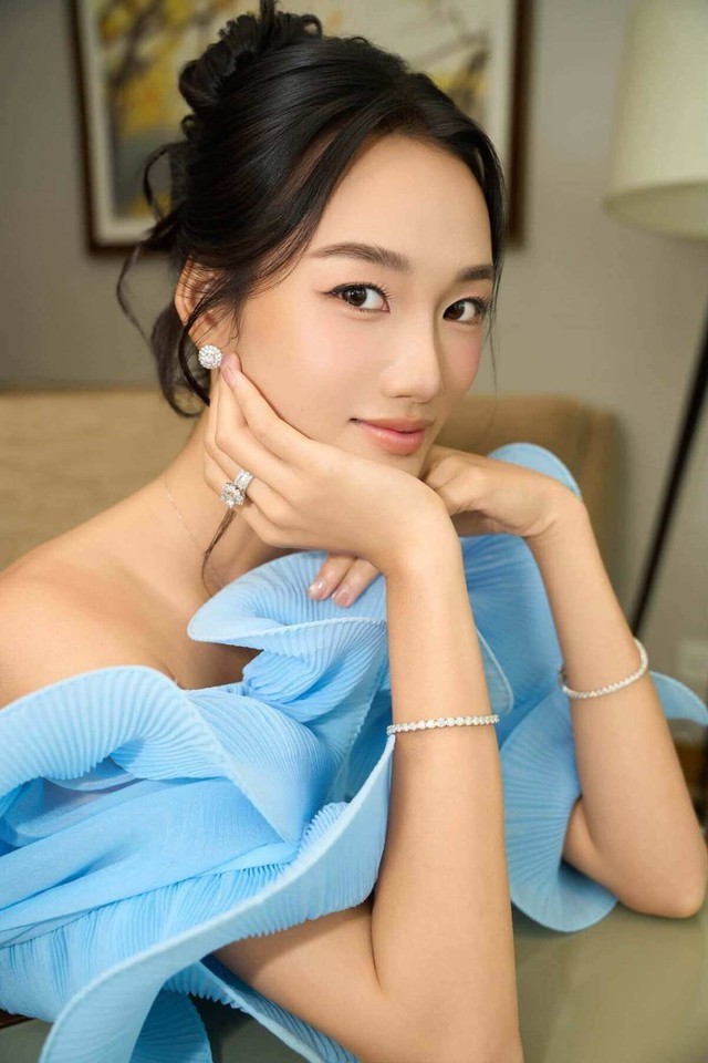 Cận cảnh nhan sắc t&acirc;n Miss Universe Vietnam 2026 Nguyễn Quỳnh Anh - Ảnh 13.