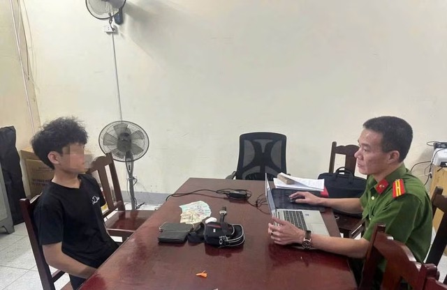 Ph&uacute; Thọ: Bắt đối tượng 17 tuổi trộm 80 triệu đồng trong &ocirc; t&ocirc; kh&ocirc;ng kh&oacute;a cửa - Ảnh 1.