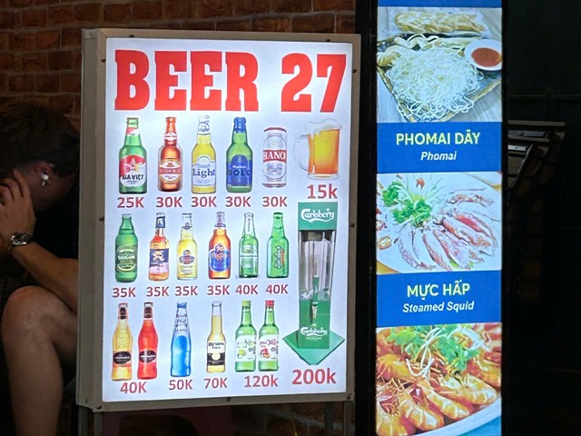 Phố Tạ Hiện về đ&ecirc;m: Khi 'phố T&acirc;y' thu nhỏ l&ecirc;n đ&egrave;n - Ảnh 5.