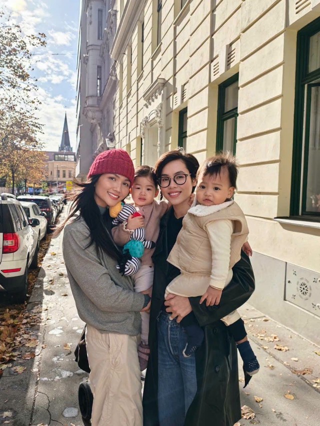Vũ Ho&agrave;ng My hạnh ph&uacute;c khi hội ngộ H'Hen Ni&ecirc; tại &Aacute;o - Ảnh 1.