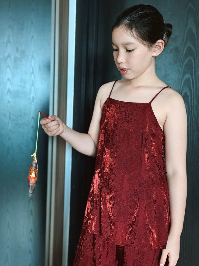 Myla - con g&aacute;i lai T&acirc;y của H&agrave; Anh: 8 tuổi c&oacute; v&oacute;c d&aacute;ng phổng phao, sống t&igrave;nh cảm - Ảnh 2.