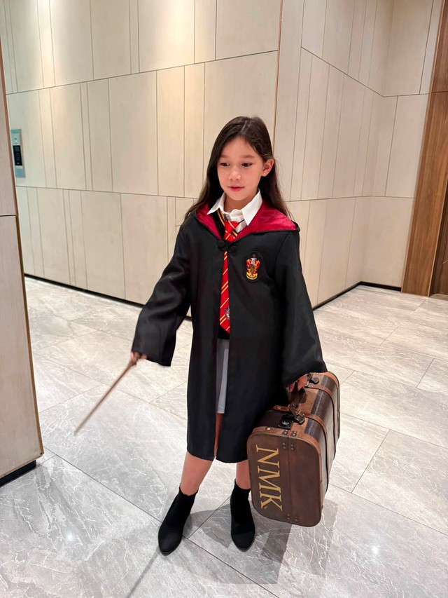 Myla - con g&aacute;i lai T&acirc;y của H&agrave; Anh: 8 tuổi c&oacute; v&oacute;c d&aacute;ng phổng phao, sống t&igrave;nh cảm - Ảnh 4.