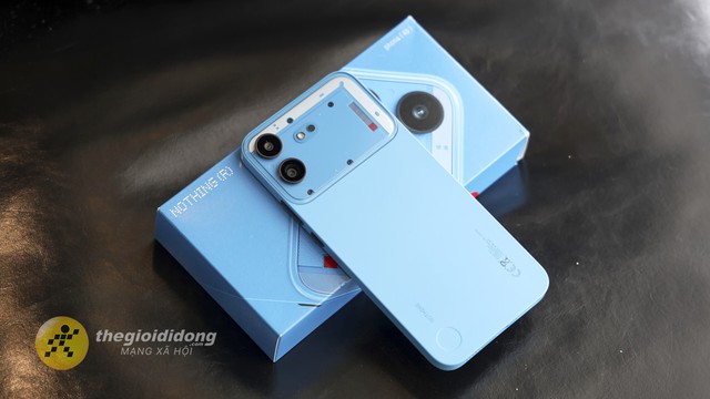 30 ng&agrave;y d&ugrave;ng thử Nothing Phone 4b: Đẹp mắt nhưng c&oacute; dễ d&ugrave;ng? - Ảnh 1.