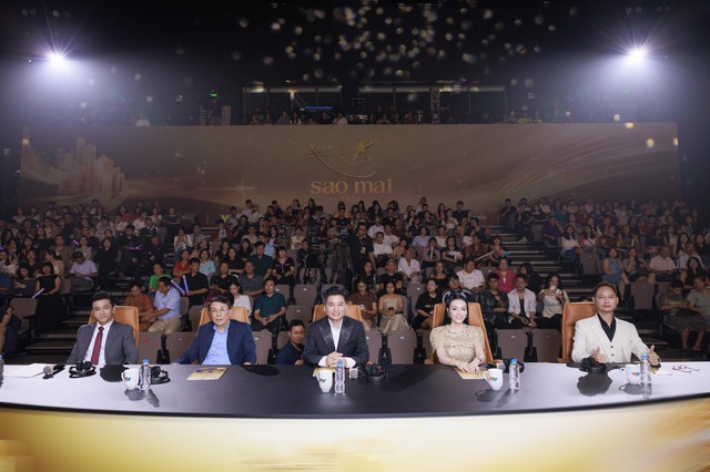 NSND Tấn Minh, NSƯT Tân Nhàn ngồi 'ghế nóng' giải Sao mai 2026 - Ảnh 1.