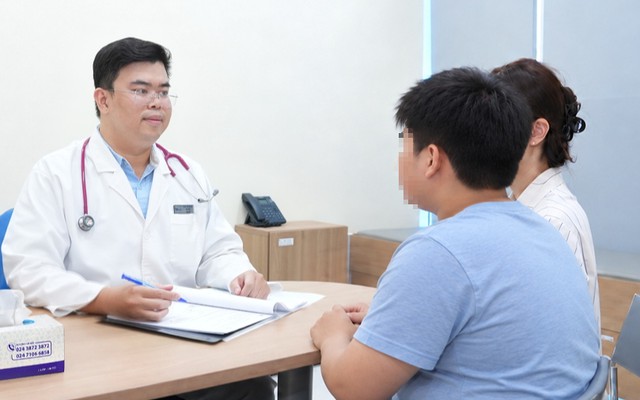 Kh&aacute;m sức khỏe trước khi đi du học, b&eacute; 14 tuổi bất ngờ ph&aacute;t hiện đ&aacute;i th&aacute;o đường do đột biến gen - Ảnh 1.