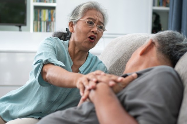 6 nhóm bệnh nam giới trung niên dễ mắc, có những dấu hiệu này cần đi khám sớm - Ảnh 1.