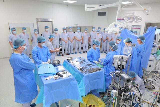 Từ ca đuối nước đến h&agrave;nh tr&igrave;nh hiến tạng: 6 người bệnh ở 3 miền c&oacute; th&ecirc;m cơ hội sống - Ảnh 2.