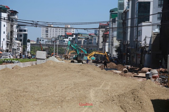 Nước r&uacute;t thi c&ocirc;ng V&agrave;nh đai 2.5 đoạn Cầu Giấy - Dịch Vọng trước ng&agrave;y th&ocirc;ng xe - Ảnh 4.