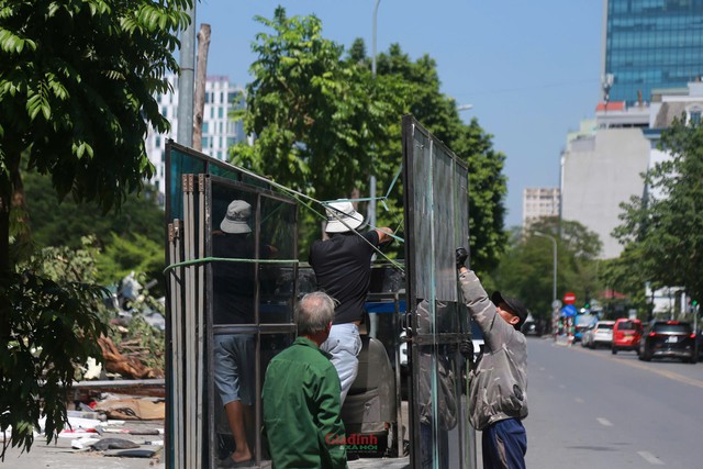 H&agrave; Nội th&aacute;o dỡ c&ocirc;ng tr&igrave;nh vi phạm dọc mương Ma Khay &ndash; Đồng B&ocirc;ng năm 2026 - Ảnh 3.