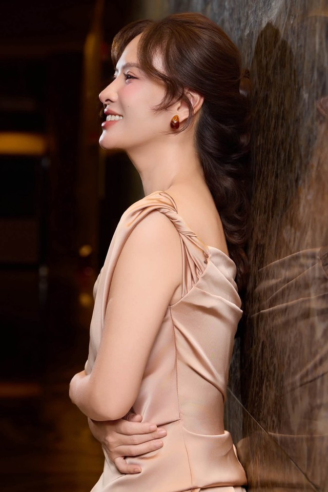 Đan L&ecirc; tuổi mới tươi s&aacute;ng v&agrave; rạng rỡ - Ảnh 5.