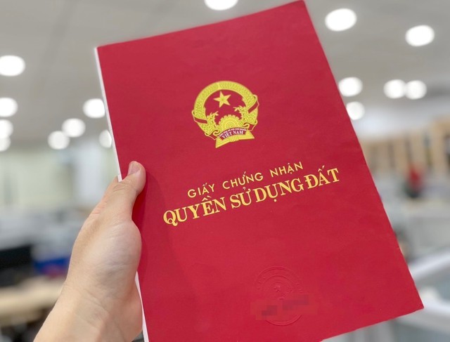 To&agrave;n bộ người d&acirc;n c&oacute; &ldquo;sổ đỏ&rdquo; ở H&agrave; Nội cần lưu &yacute; th&ocirc;ng tin quan trọng n&agrave;y - Ảnh 1.