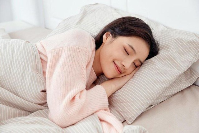 Phụ nữ sau tuổi 40: 7 điều b&aacute;c sĩ khuy&ecirc;n n&ecirc;n l&agrave;m để giữ cơ, giữ d&aacute;ng - Ảnh 4.