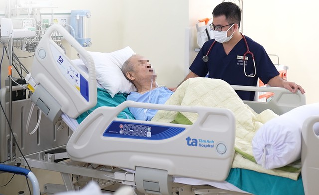 Người đàn ông suy thận cấp, xuất huyết tiêu hóa vì mắc sai lầm này khi dùng thuốc giảm đau - Ảnh 1.