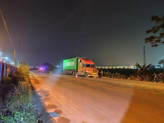 Bắc Ninh: Va chạm giữa xe đầu kéo và xe mô tô trên tỉnh lộ 276, hai người tử vong thương tâm - Ảnh 1.