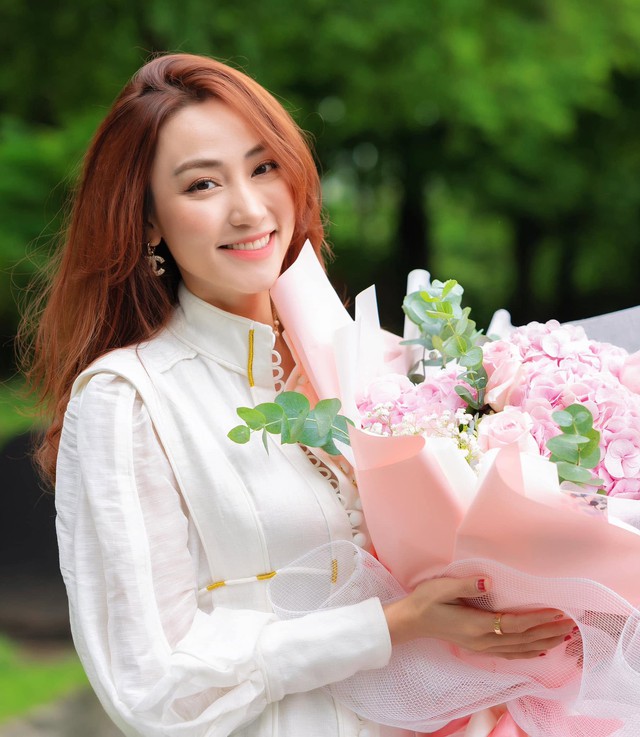 Diễn viên Ngân Khánh tỏa sáng với nhan sắc tuổi 41 quyến rũ và ngọt ngào - Ảnh 7.