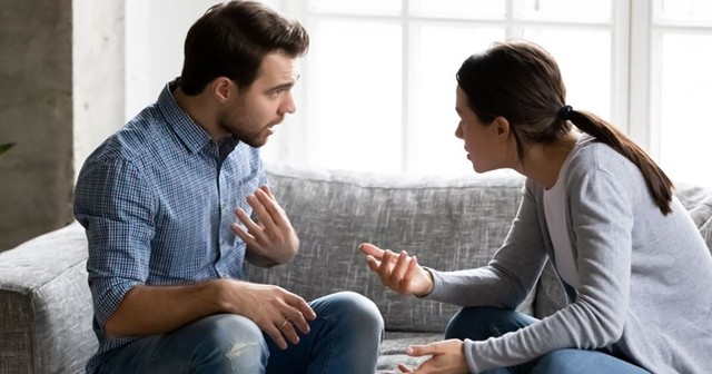Lỗi giao tiếp trong h&ocirc;n nh&acirc;n khiến cuộc sống trở n&ecirc;n lạnh nhạt hơn - Ảnh 1.