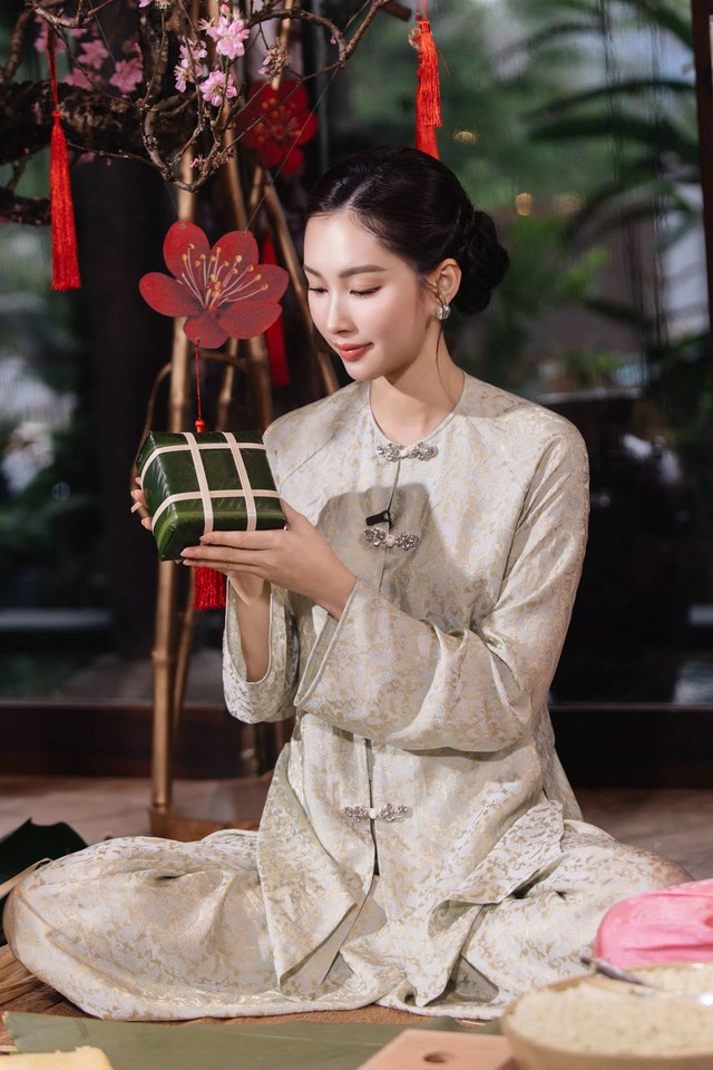 Vẻ ngo&agrave;i tuổi 35 của Hoa hậu Đặng Thu Thảo - Ảnh 6.