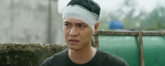 Cuộc gọi bất ngờ từ c&ocirc; g&aacute;i lạ khiến Trung t&aacute; Minh Ki&ecirc;n lo lắng - Ảnh 5.