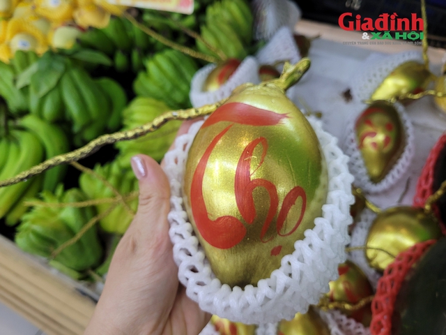 Gi&aacute; cả thị trường dừa d&aacute;t v&agrave;ng ng&agrave;y Tết 2026: Lộc t&agrave;i thịnh vượng - Ảnh 3.