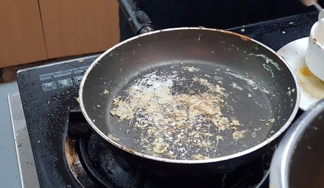 7 Dấu hiệu gian bếp đang hao t&agrave;i lộc cần chỉnh sửa ngay để đ&oacute;n Tết 2026 - Ảnh 4.