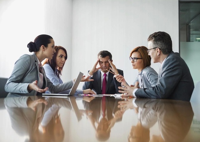 Tr&aacute;nh xa 5 kiểu người mang 'kh&iacute; ngh&egrave;o' n&agrave;y để kh&ocirc;ng bị k&eacute;o l&ugrave;i vận mệnh! - Ảnh 3.