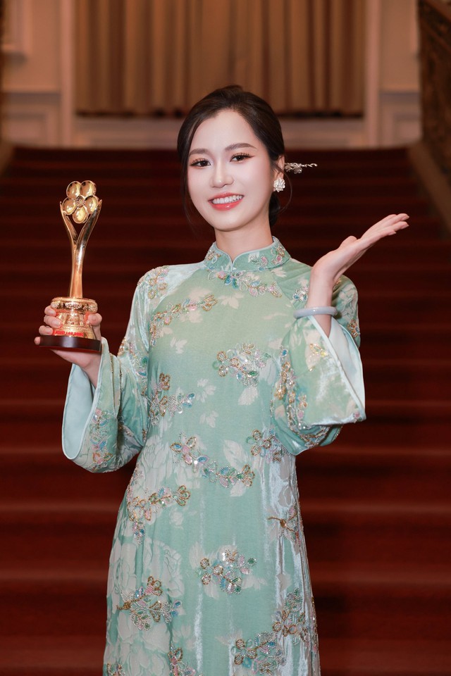 L&acirc;m Vỹ Dạ tỏa s&aacute;ng ở tuổi 37 với nhiều dự &aacute;n giải tr&iacute; hấp dẫn trong Tết 2026 - Ảnh 2.