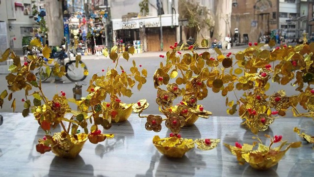 Những vật cần bỏ tr&ecirc;n b&agrave;n thờ khi hết Tết c&agrave;ng sớm c&agrave;ng tốt, c&agrave;ng để c&agrave;ng mất vận may - Ảnh 4.