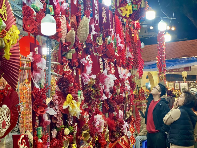 C&aacute;c mặt h&agrave;ng trang tr&iacute; Tết 2026 c&oacute; g&igrave; đặc biệt? - Ảnh 4.