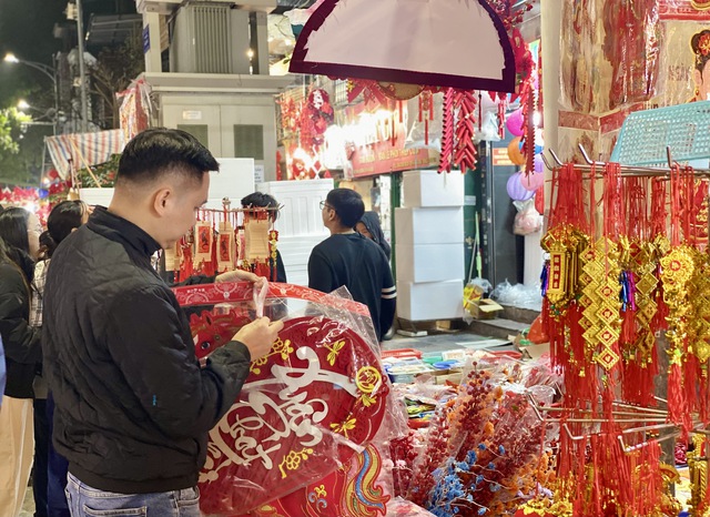 C&aacute;c mặt h&agrave;ng trang tr&iacute; Tết 2026 c&oacute; g&igrave; đặc biệt? - Ảnh 6.