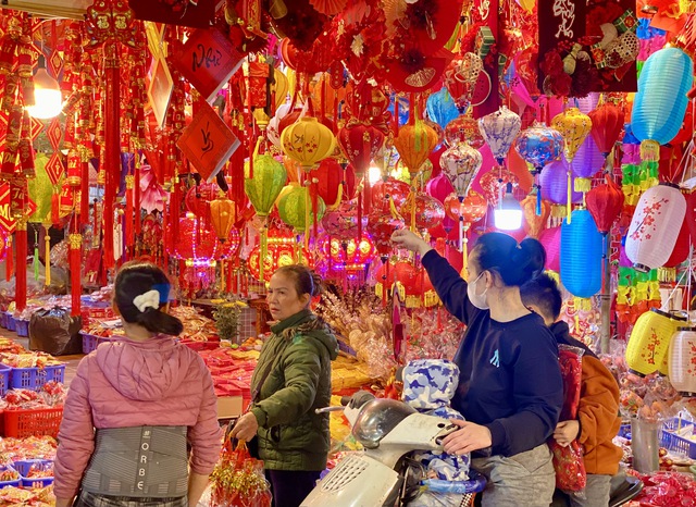 C&aacute;c mặt h&agrave;ng trang tr&iacute; Tết 2026 c&oacute; g&igrave; đặc biệt? - Ảnh 8.