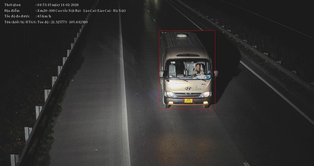 H&agrave; Nội ghi nhận 124 trường hợp vượt đ&egrave;n đỏ qua Camera AI trong 24 giờ - Ảnh 2.