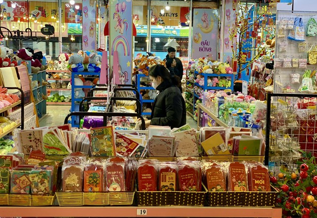 Những mẫu lì xì nào đang được người tiêu dùng không tiếc tiền chi trong dịp Tết 2026? - Ảnh 1. Những mẫu lì xì nào đang được người tiêu dùng không tiếc tiền chi trong dịp Tết 2026? - Ảnh 1.