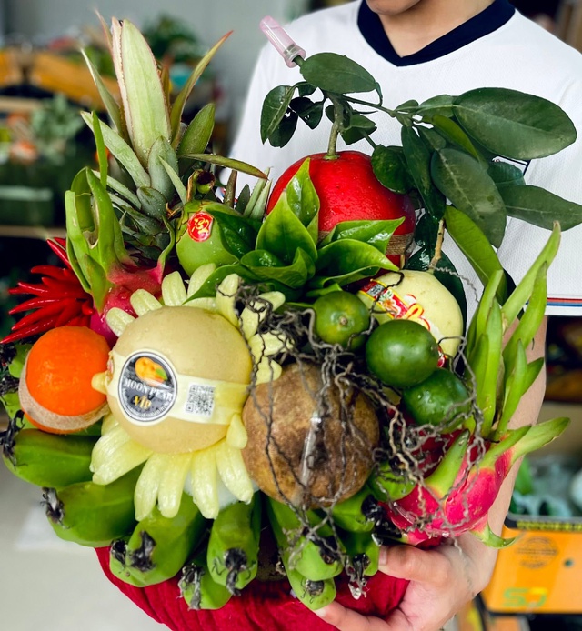 M&acirc;m ngũ quả gi&aacute; tiền triệu vẫn &ldquo;ch&aacute;y h&agrave;ng&rdquo; dịp cận Tết 2026 - Ảnh 2.