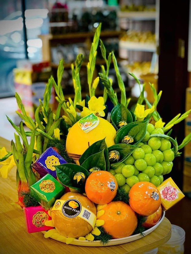M&acirc;m ngũ quả gi&aacute; tiền triệu vẫn &ldquo;ch&aacute;y h&agrave;ng&rdquo; dịp cận Tết 2026 - Ảnh 5.