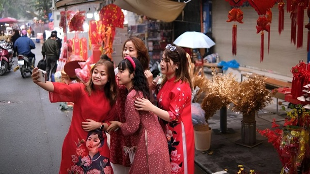 Giờ đẹp v&agrave; hướng xuất h&agrave;nh m&ugrave;ng 3 Tết 2026 cho năm B&iacute;nh Ngọ thịnh vượng - Ảnh 2.