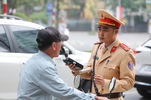 Hơn 800 trường hợp vi phạm nồng độ cồn bị xử l&yacute; trong Tết B&iacute;nh Ngọ 2026 - Ảnh 1.