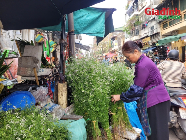Giữ hương Tết xưa bằng nồi nước m&ugrave;i gi&agrave; v&agrave; phong tục x&ocirc;ng nh&agrave; truyền thống - Ảnh 3.