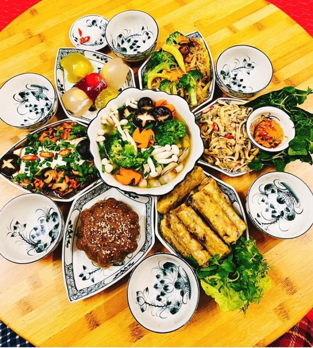 Phong thủy mâm cơm ngày Tết và nỗi sợ mâm cơm thiếu món mà không sợ cơ thể thiếu cân bằng - Ảnh 3. Phong thủy mâm cơm ngày Tết và nỗi sợ mâm cơm thiếu món mà không sợ cơ thể thiếu cân bằng - Ảnh 3.