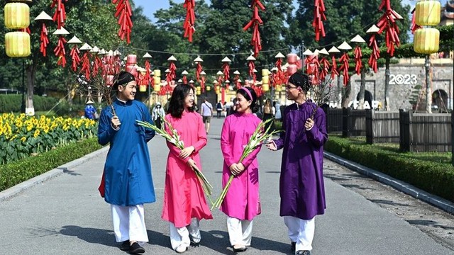 Giờ đẹp và hướng xuất hành mùng 4 Tết 2026 cho tài lộc thịnh vượng - Ảnh 2. Giờ đẹp và hướng xuất hành mùng 4 Tết 2026 cho tài lộc thịnh vượng - Ảnh 2.