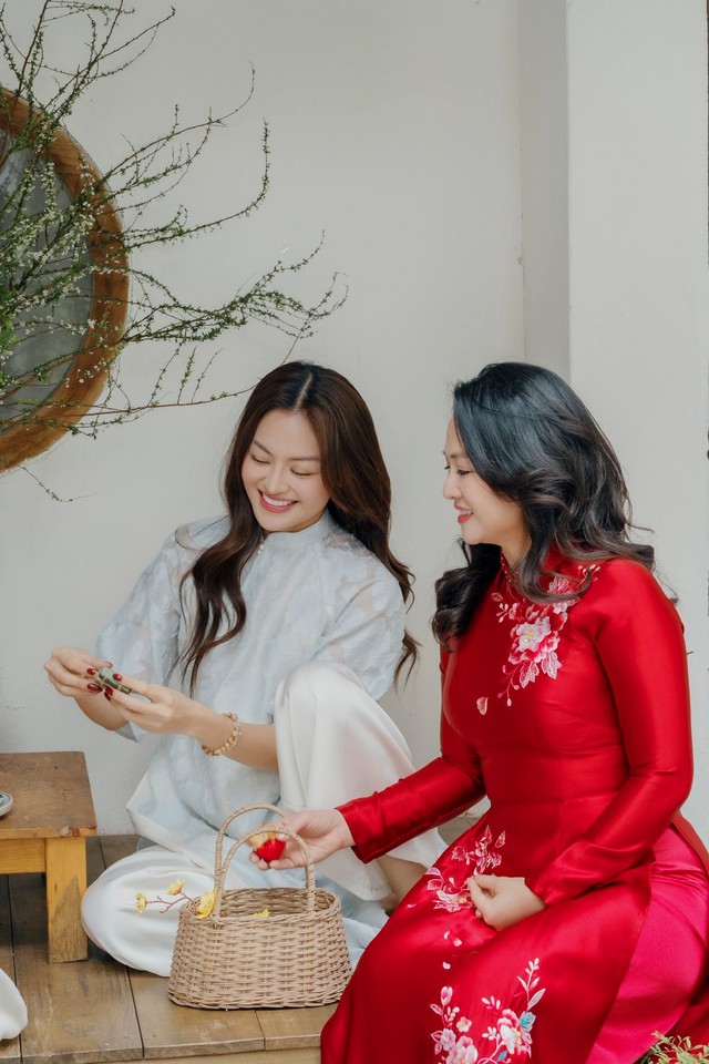 Mẹ đẻ diễn viên Thùy Anh gây chú ý - Ảnh 2. Mẹ đẻ diễn viên Thùy Anh gây chú ý - Ảnh 2.