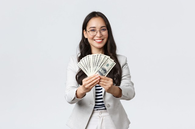 40 tuổi nh&igrave;n lại, điều đ&aacute;ng gi&aacute; nhất t&ocirc;i c&oacute; kh&ocirc;ng phải sự nghiệp m&agrave; l&agrave; tiền tiết kiệm - Ảnh 1.