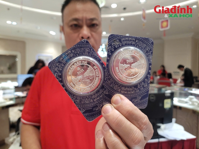 Gi&aacute; bạc h&ocirc;m nay 27 / 2 tăng tốc , c&oacute; nơi chạm ngưỡng 95 triệu đồng / kg - Ảnh 2.